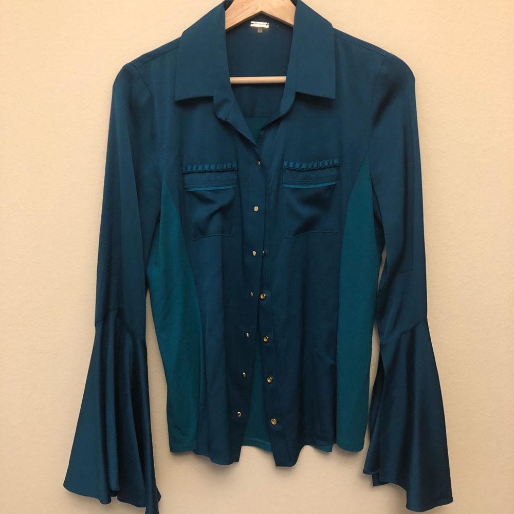 Eli Tahari beautiful peacock blue silk shirt
